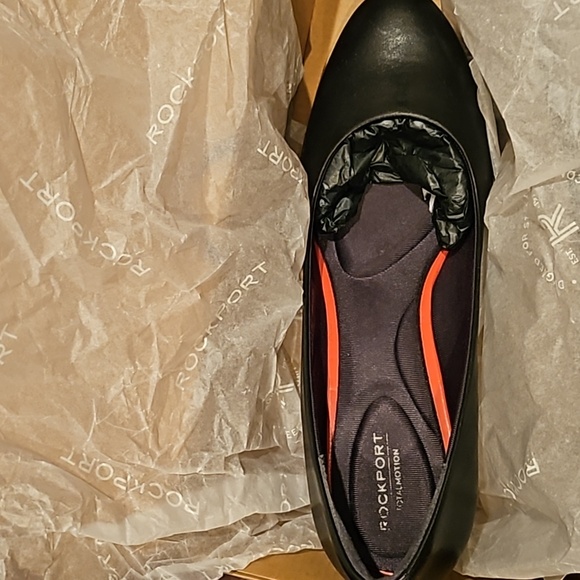 Rockport Classic Black Heels - Picture 3 of 4